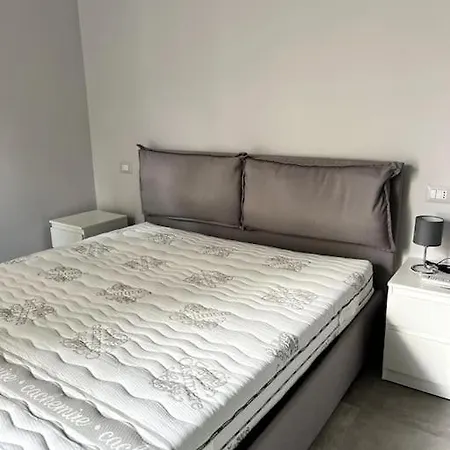 Golden House Apartman *